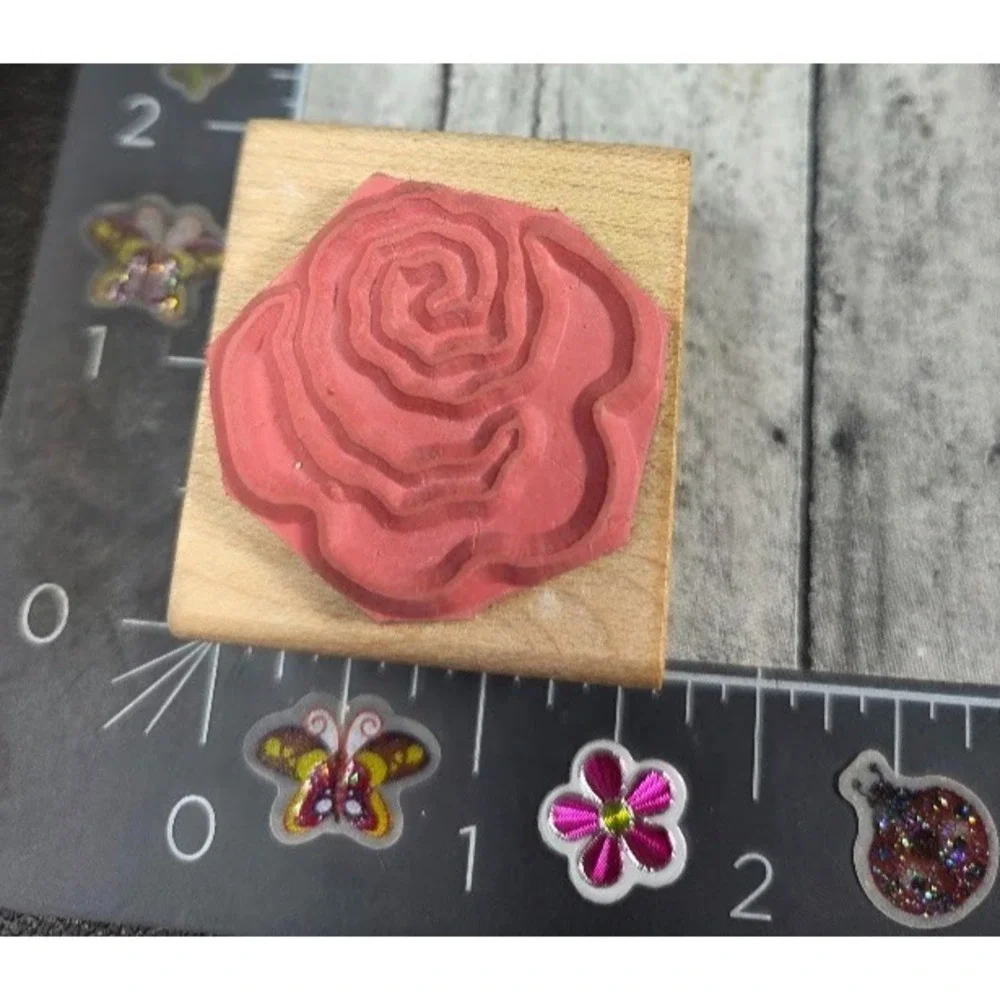 Alias Smith Rowe Flower Outline Rubber Stamp Wood #A49